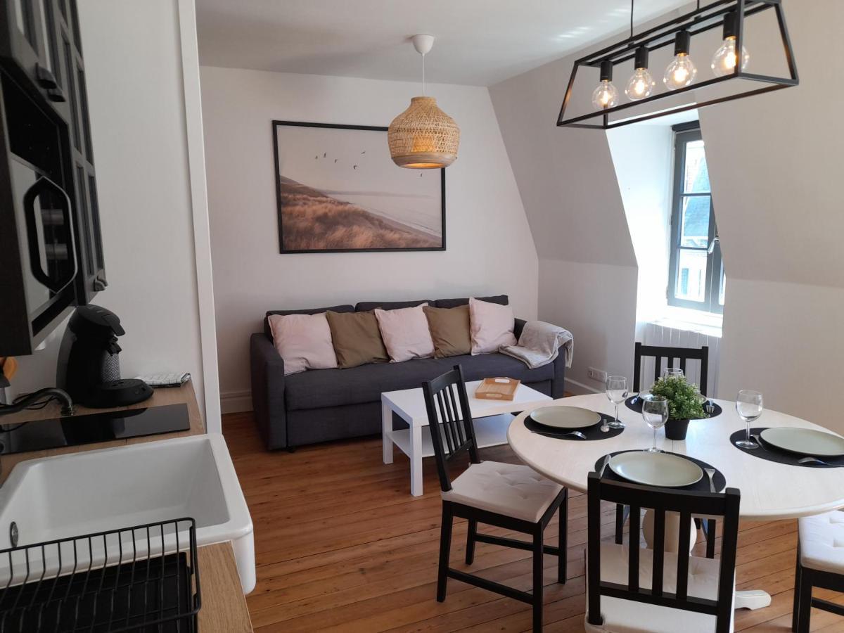 Charmante Villa Plein Sud 50M De La Plage - Balcon Vue Laterale Sur Mer - Equipee De La Fibre, Wifi, Internet Мер-ле-Бен Экстерьер фото