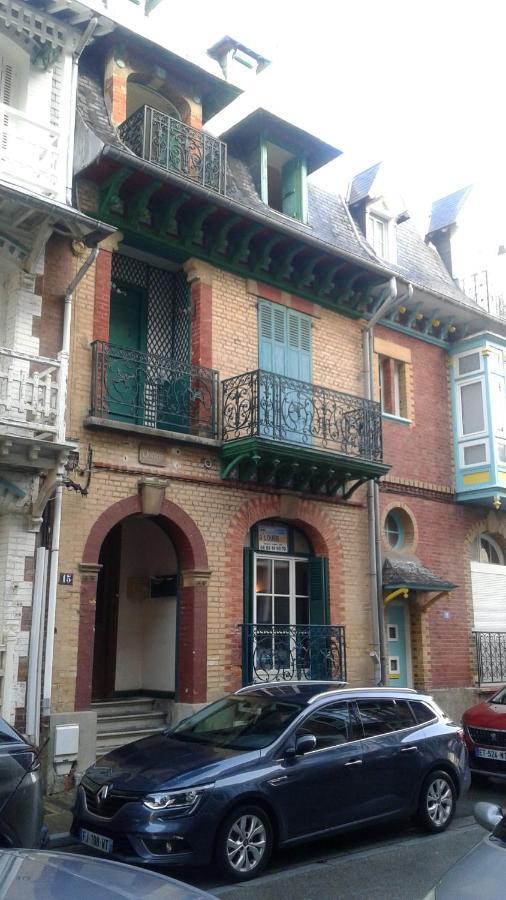 Charmante Villa Plein Sud 50M De La Plage - Balcon Vue Laterale Sur Mer - Equipee De La Fibre, Wifi, Internet Мер-ле-Бен Экстерьер фото