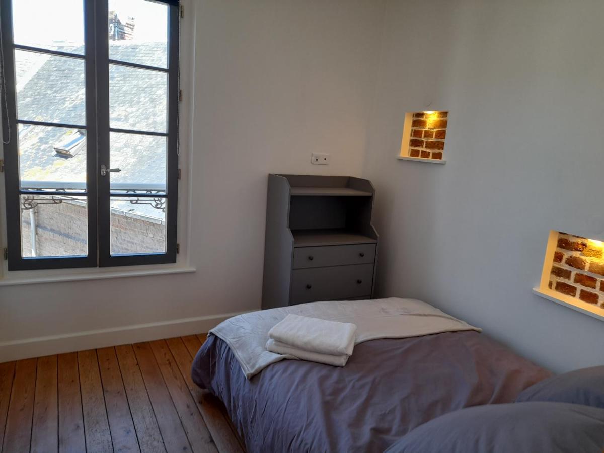 Charmante Villa Plein Sud 50M De La Plage - Balcon Vue Laterale Sur Mer - Equipee De La Fibre, Wifi, Internet Мер-ле-Бен Экстерьер фото